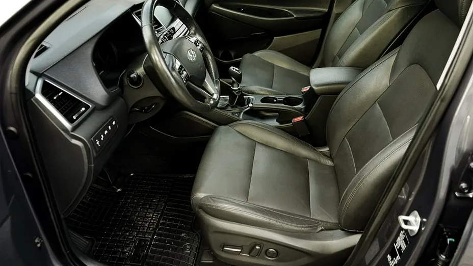 HYUNDAI Tucson -