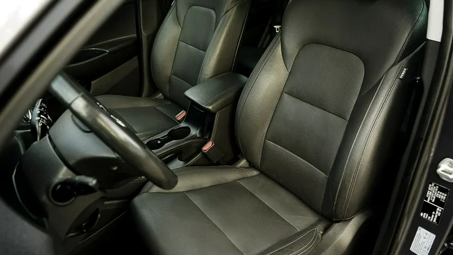 HYUNDAI Tucson -