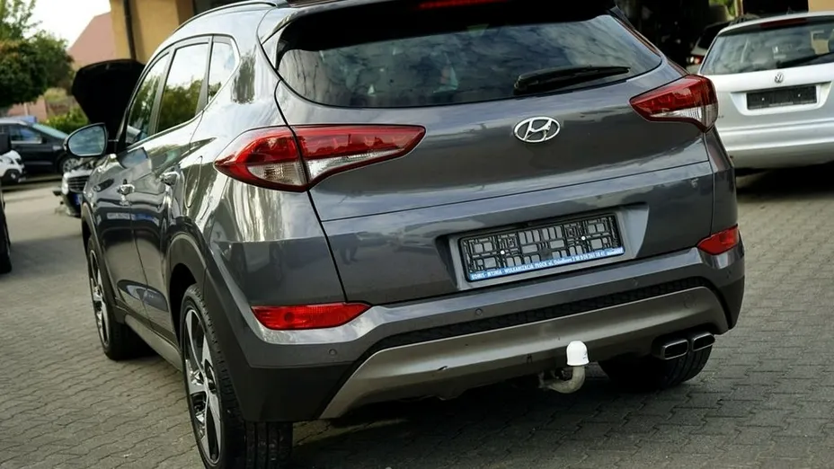 HYUNDAI Tucson -