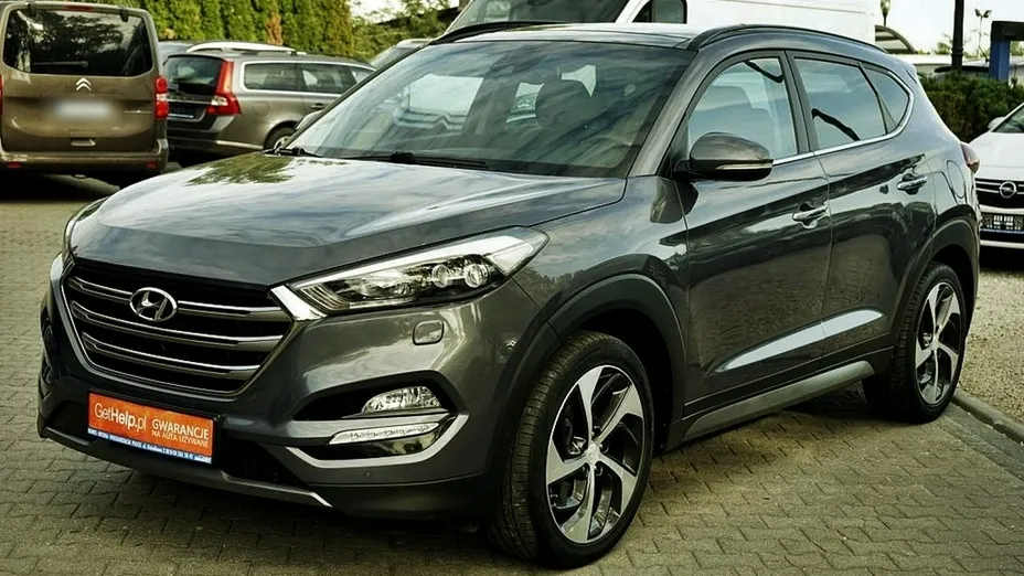 HYUNDAI Tucson -