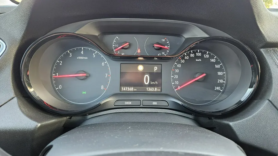 OPEL Grandland X -