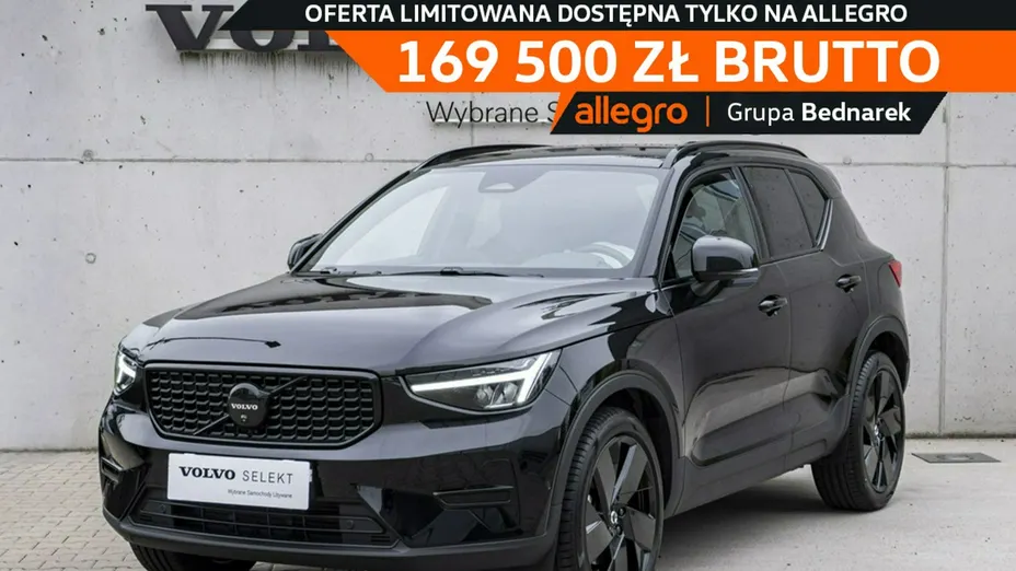 VOLVO XC40 -