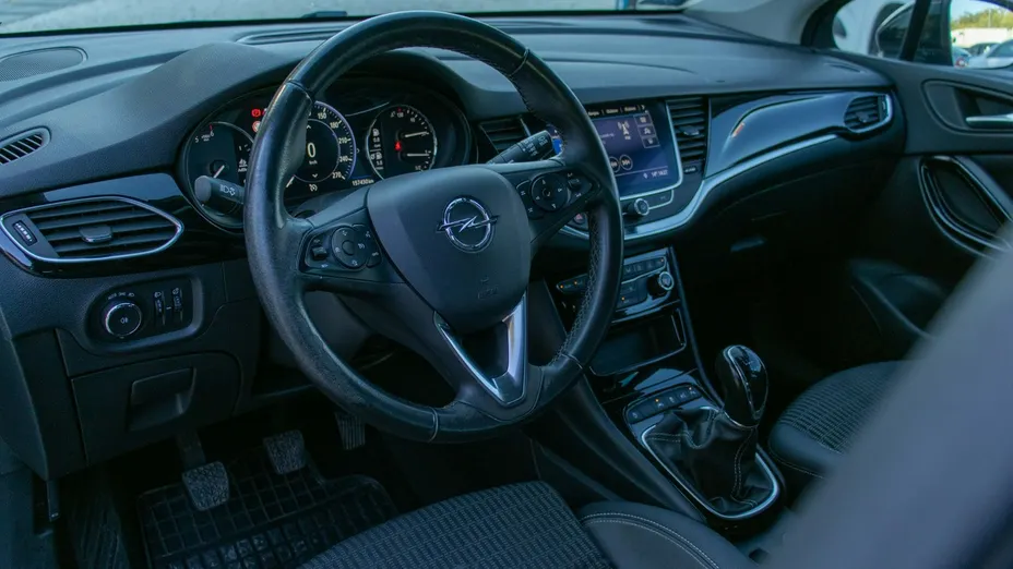 OPEL Astra -
