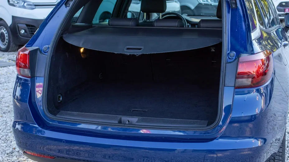 OPEL Astra -