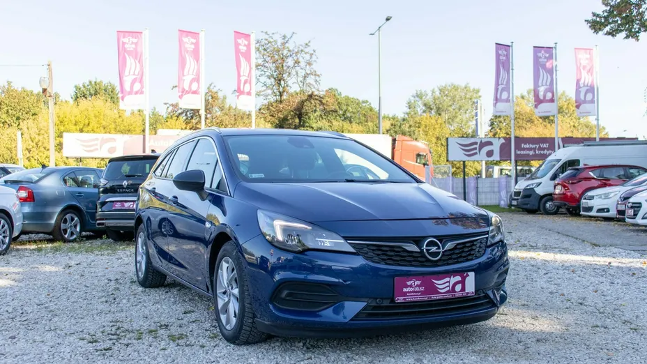 OPEL Astra -