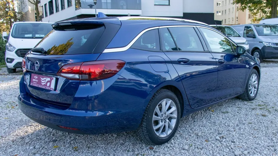 OPEL Astra -