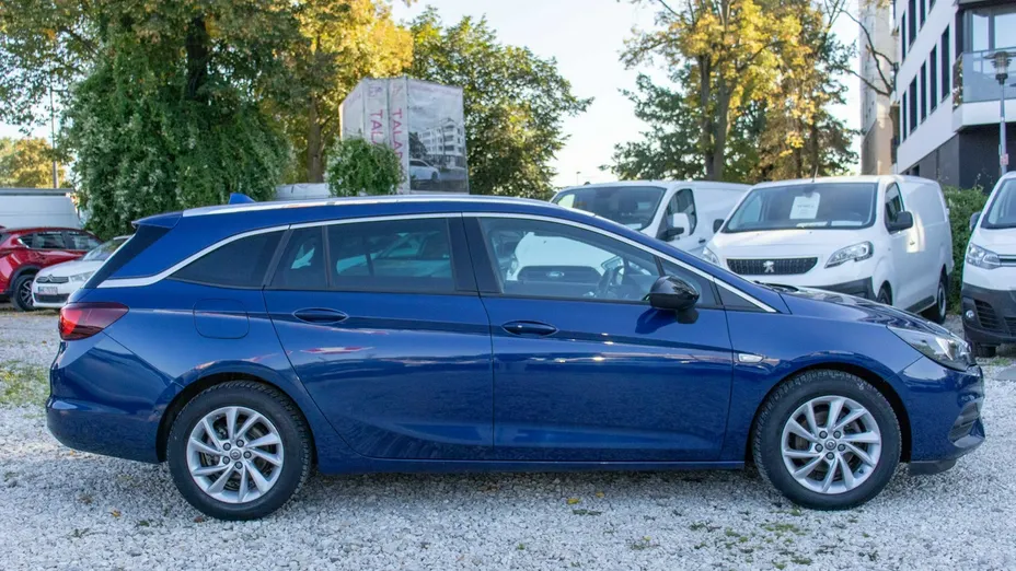 OPEL Astra -