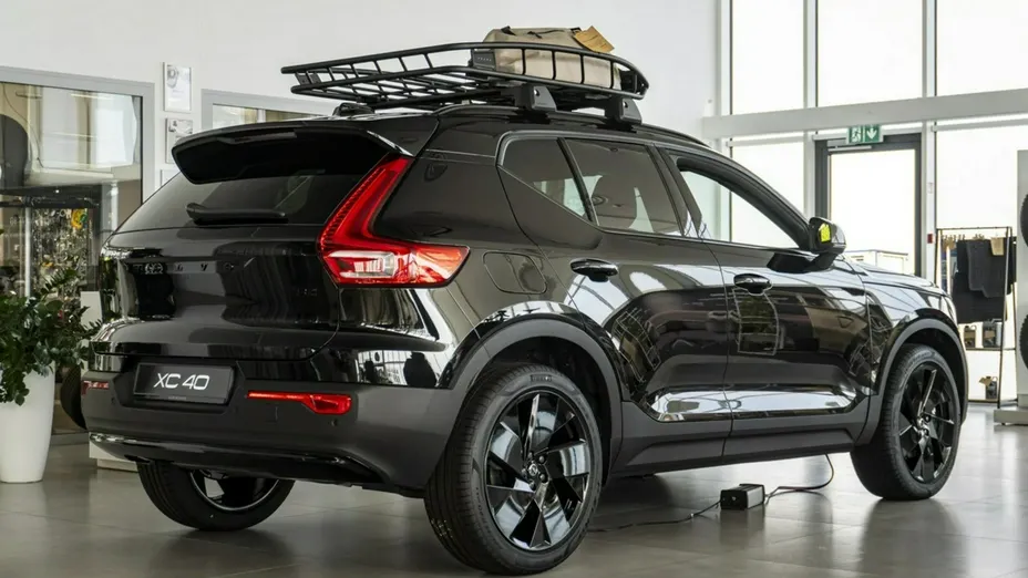 VOLVO XC40 -