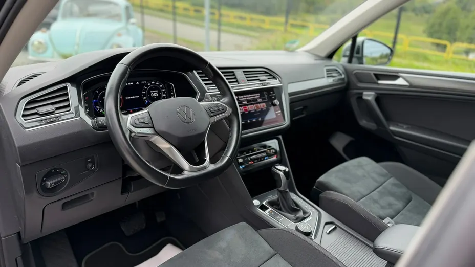 VOLKSWAGEN Tiguan Allspace -