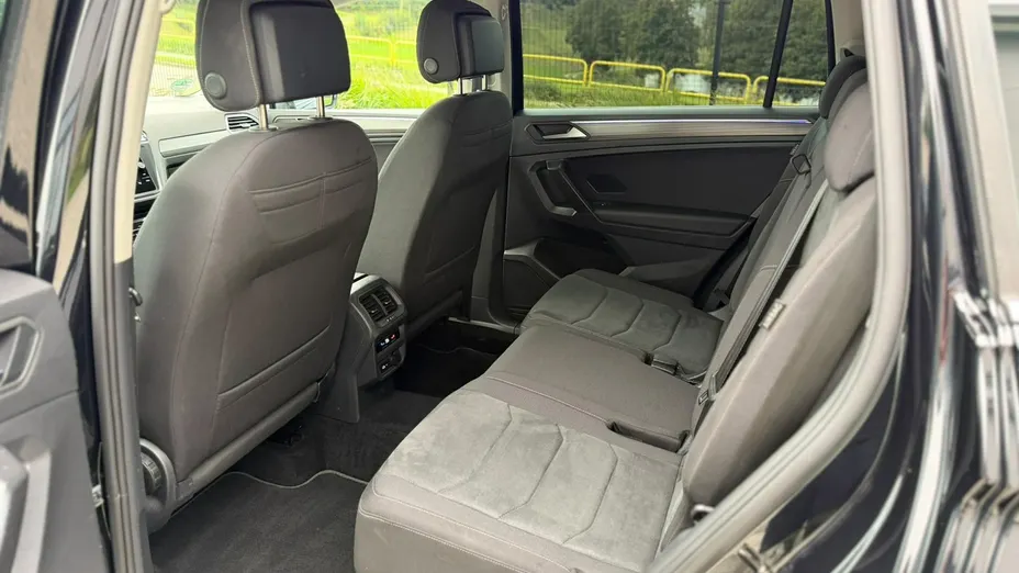 VOLKSWAGEN Tiguan Allspace -