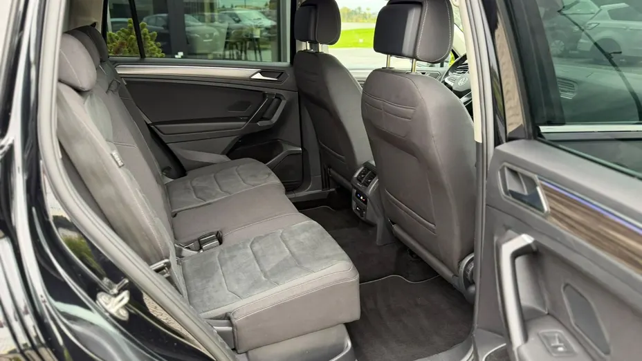 VOLKSWAGEN Tiguan Allspace -