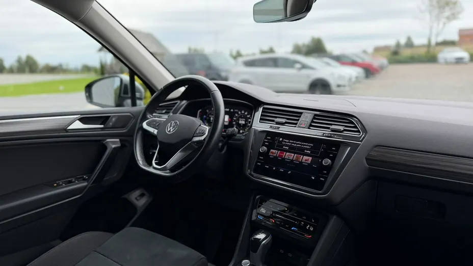 VOLKSWAGEN Tiguan Allspace -