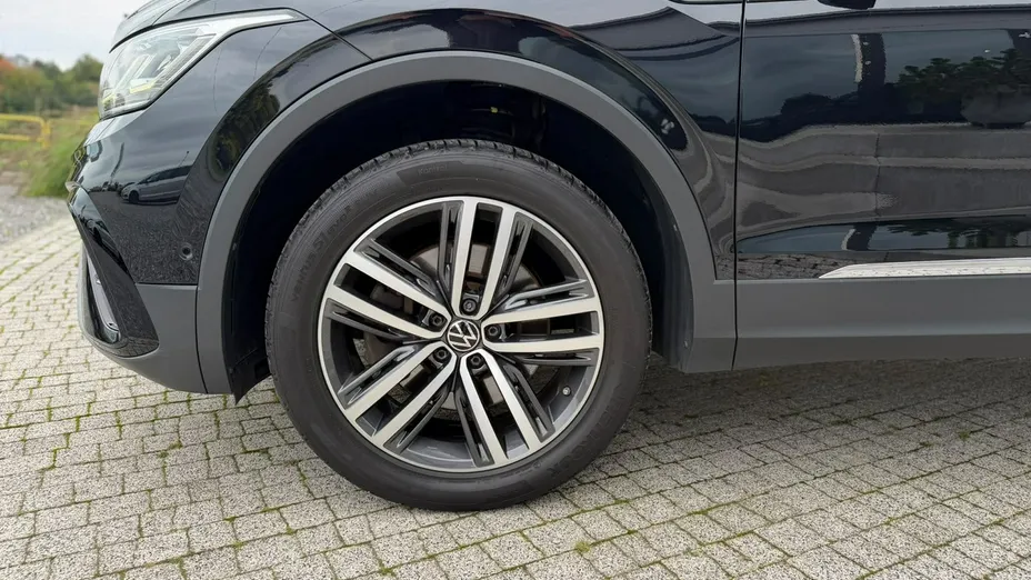 VOLKSWAGEN Tiguan Allspace -