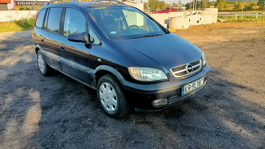 OPEL Zafira -
