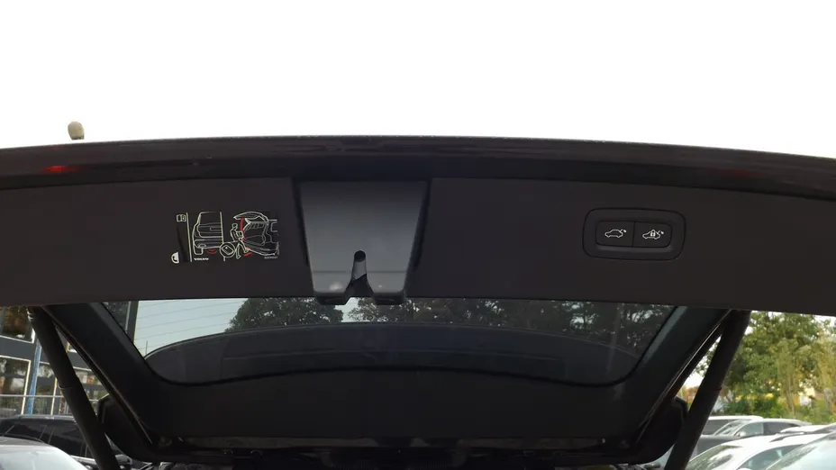 VOLVO XC90 -