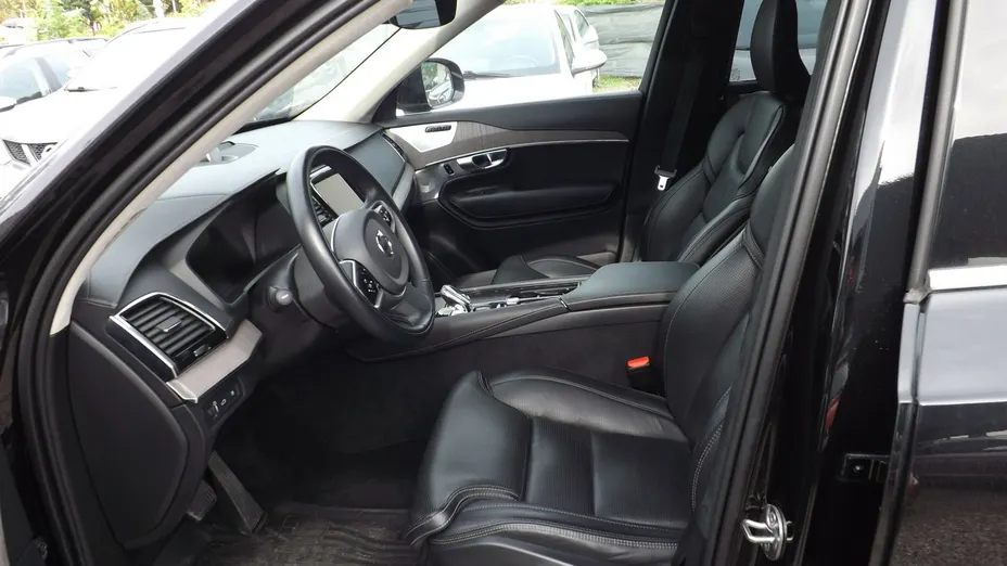 VOLVO XC90 -