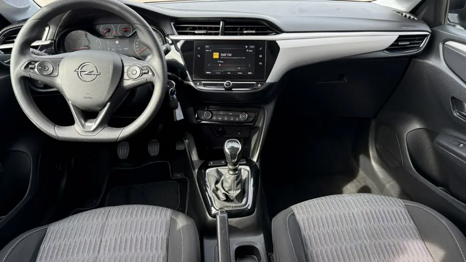OPEL Corsa -