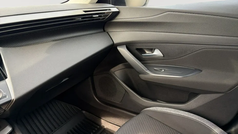 PEUGEOT 308 -