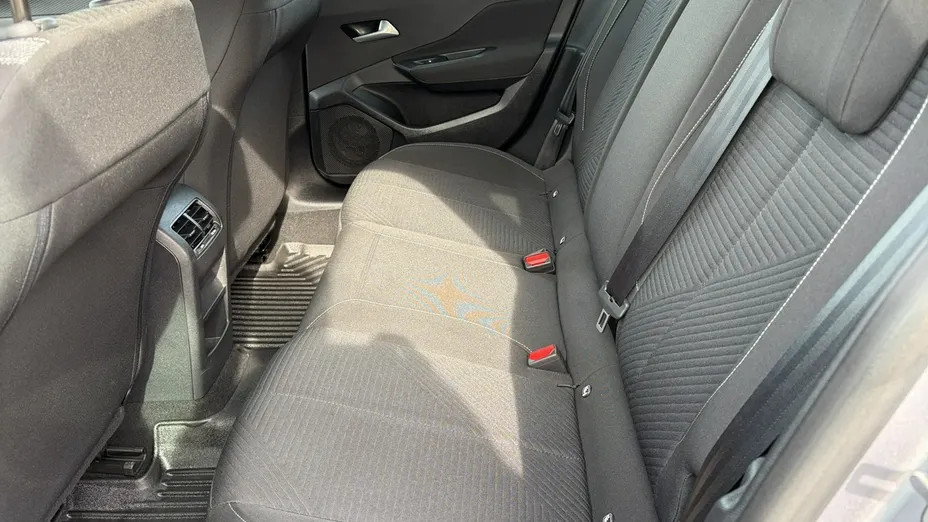 PEUGEOT 308 -