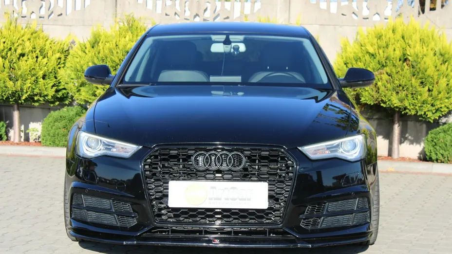 AUDI A6 -
