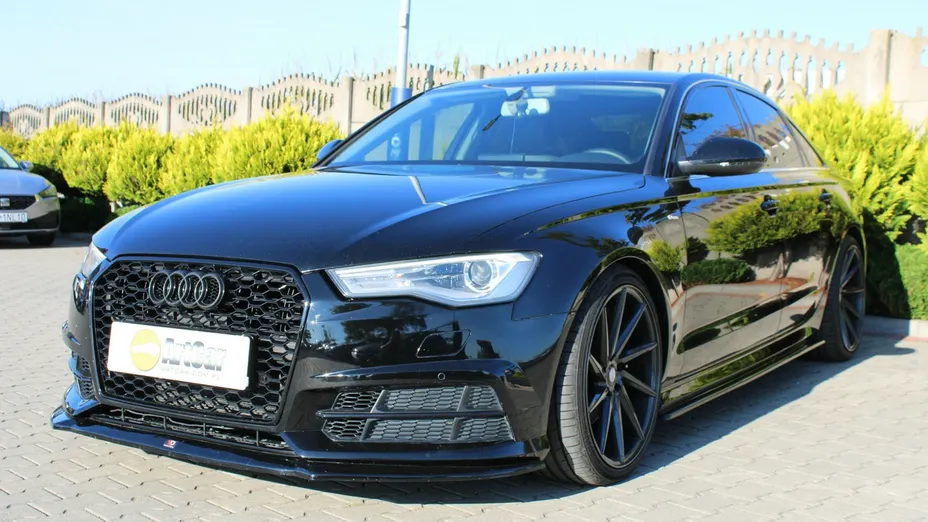 AUDI A6 -