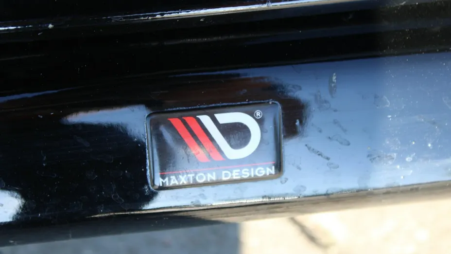 AUDI A6 -