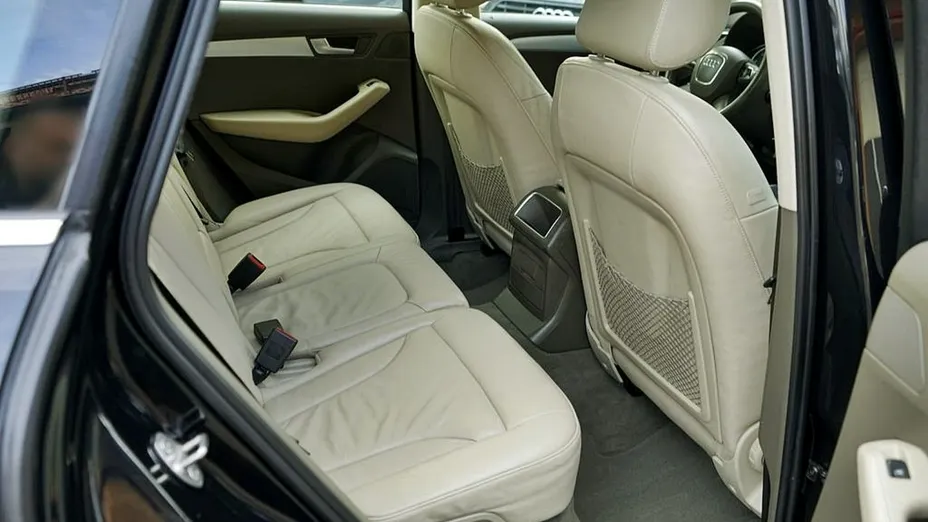 AUDI Q5 -