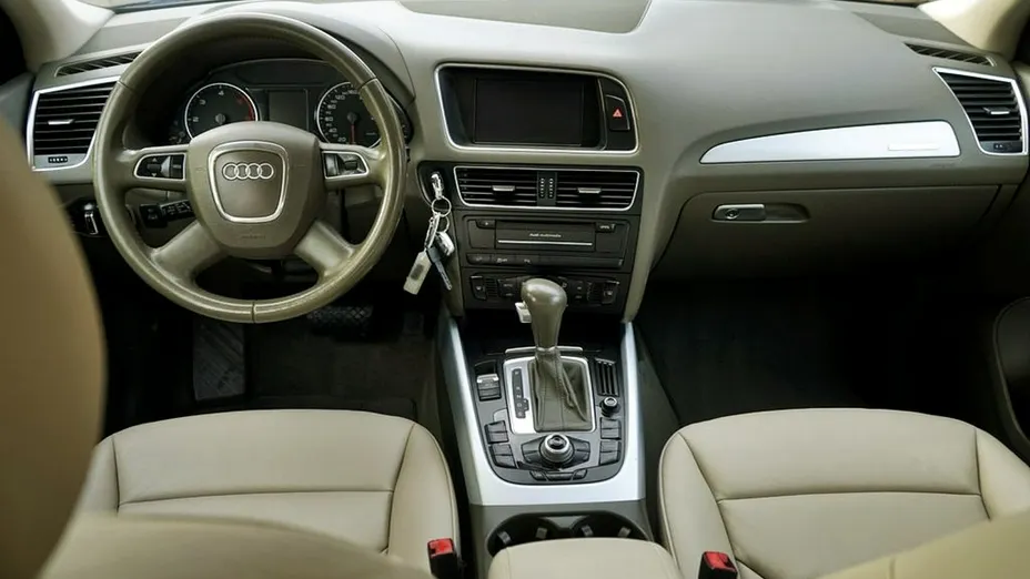 AUDI Q5 -