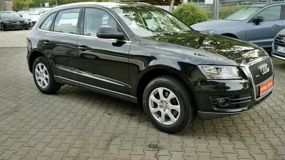 AUDI Q5 -