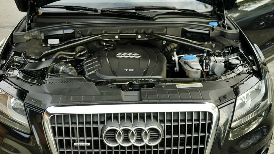 AUDI Q5 -