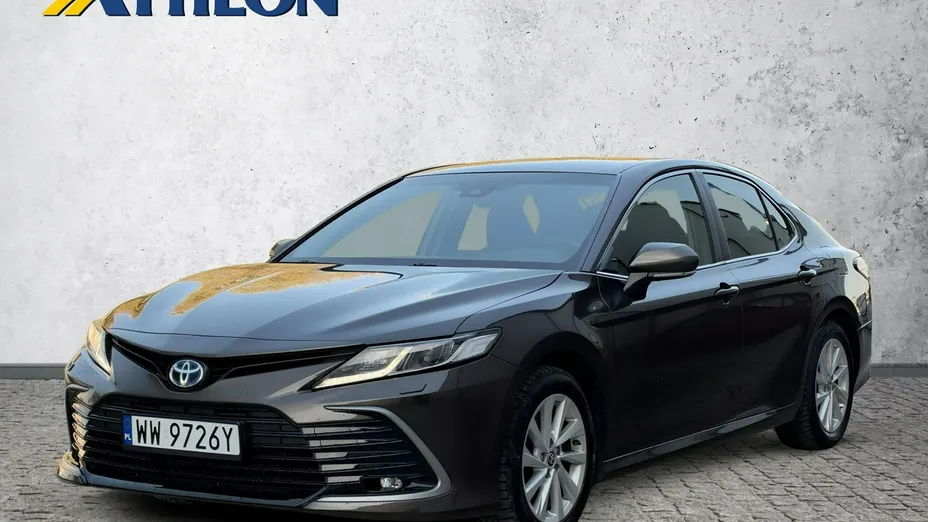 TOYOTA Camry -