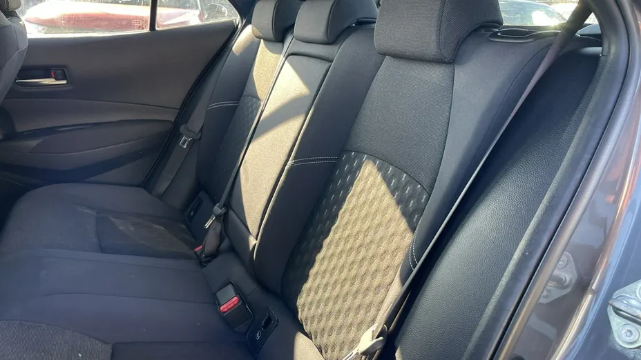 TOYOTA Corolla -