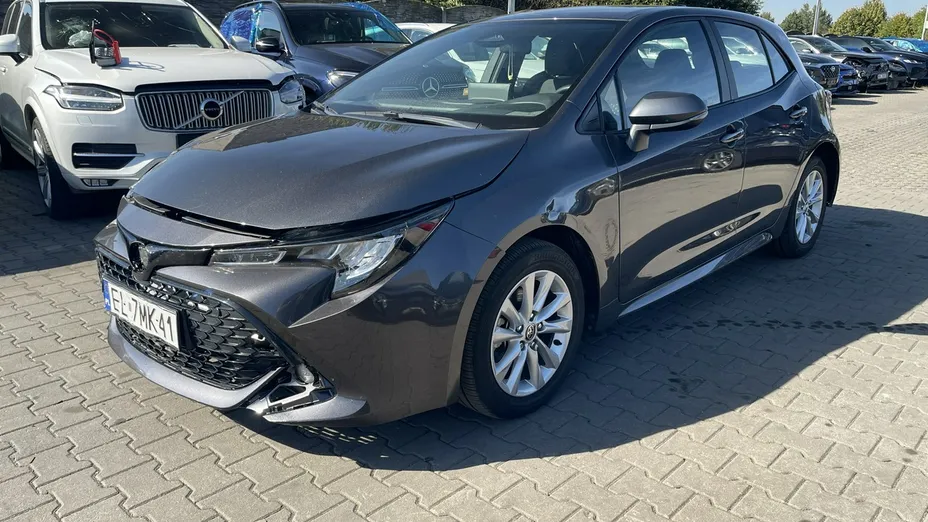 TOYOTA Corolla -