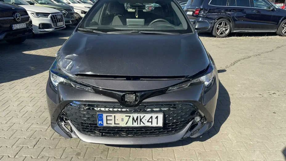 TOYOTA Corolla -