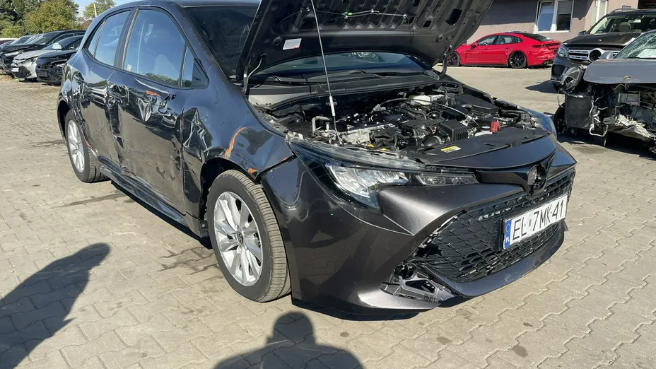 TOYOTA Corolla -