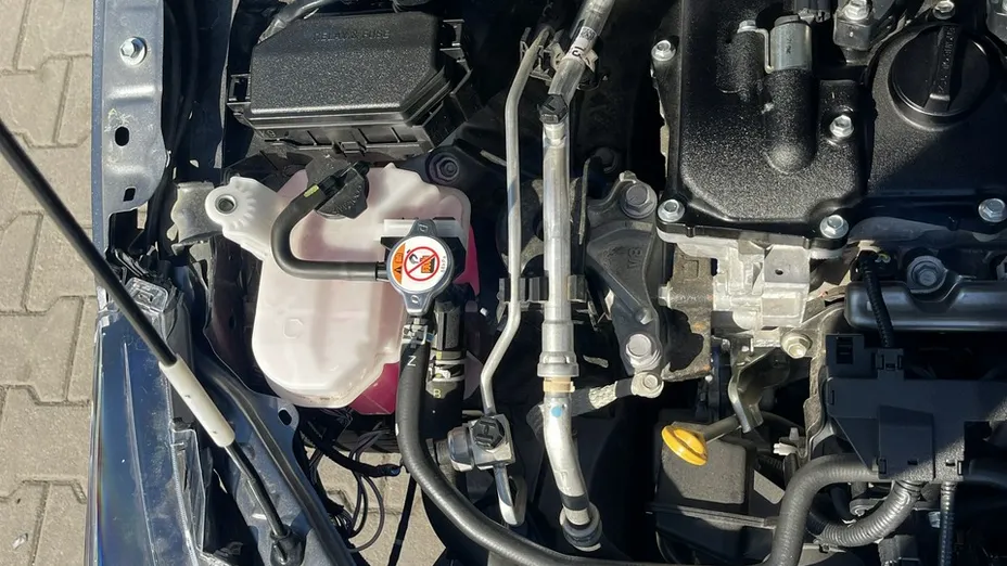 TOYOTA Corolla -