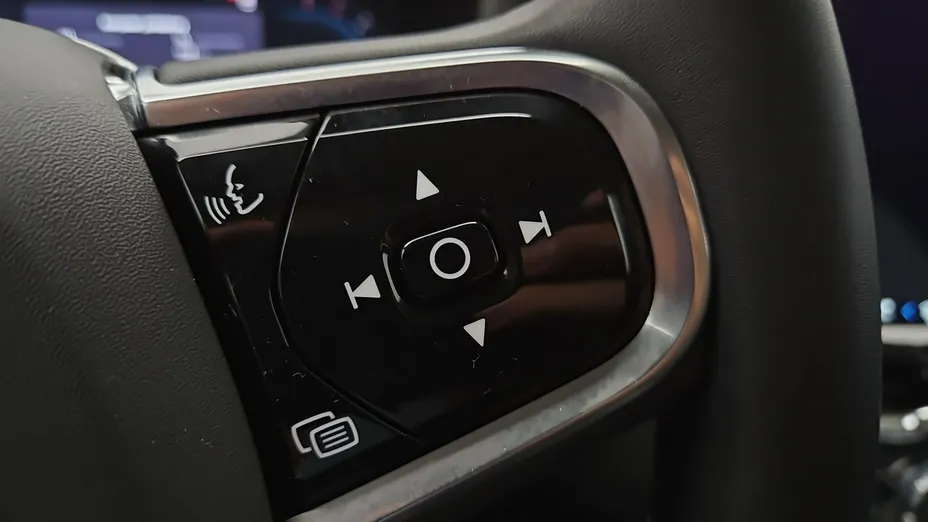 VOLVO XC60 -