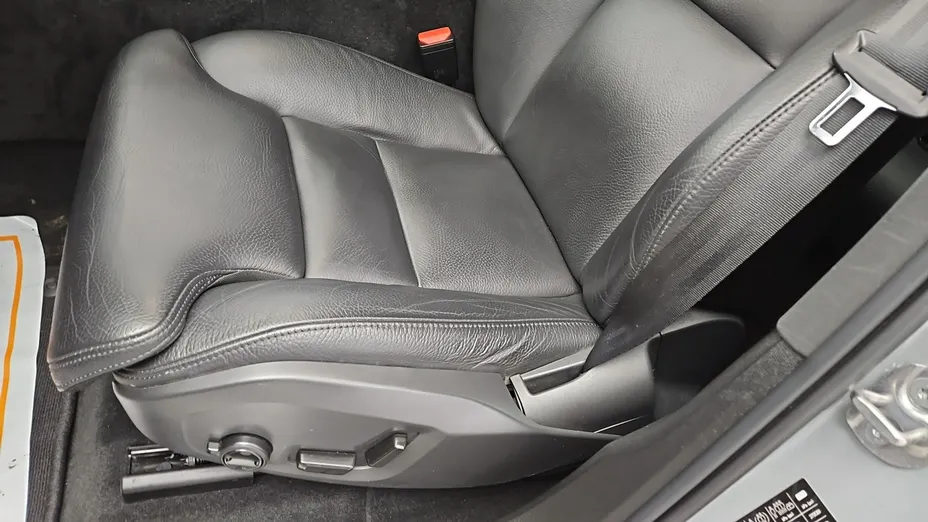 VOLVO XC60 -
