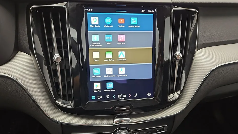 VOLVO XC60 -