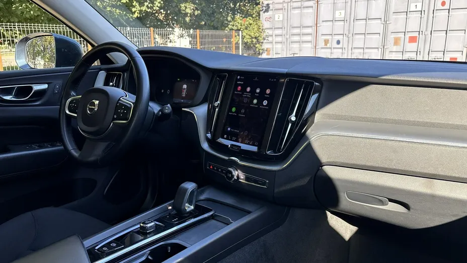 VOLVO XC60 -
