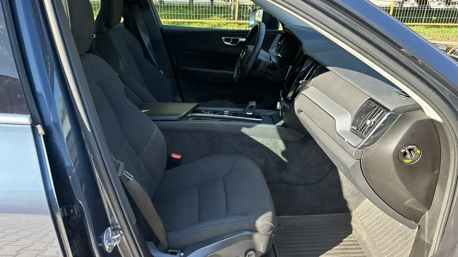 VOLVO XC60 -
