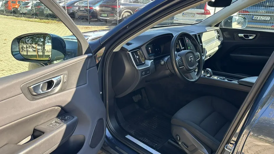 VOLVO XC60 -