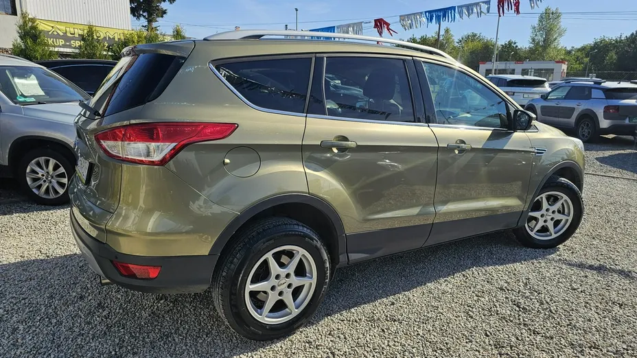 FORD Kuga -