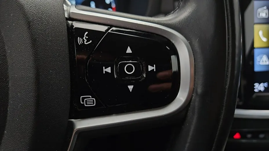 VOLVO V60 -
