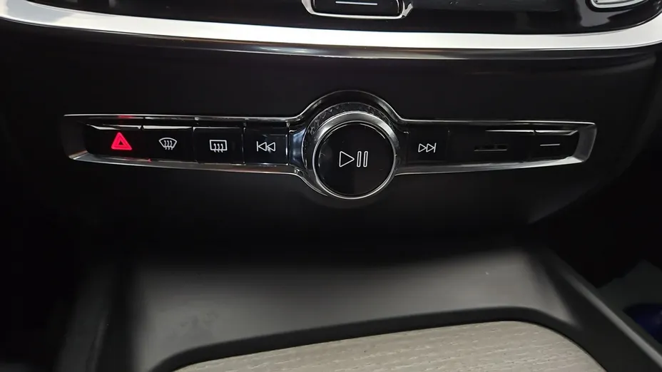 VOLVO V60 -