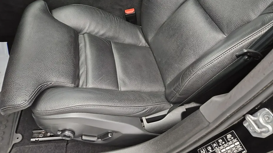 VOLVO V60 -