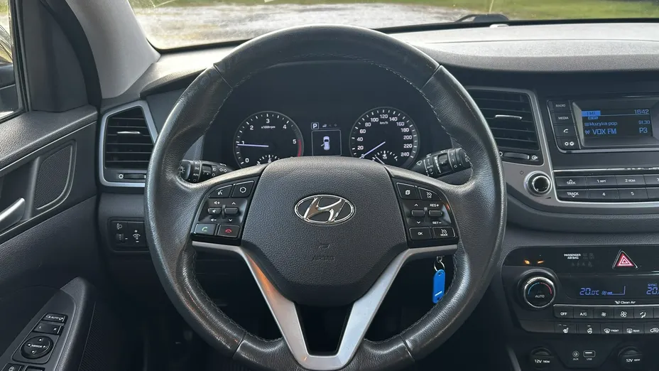 HYUNDAI Tucson -