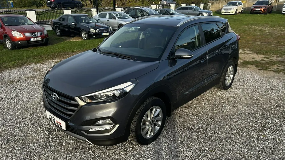 HYUNDAI Tucson -