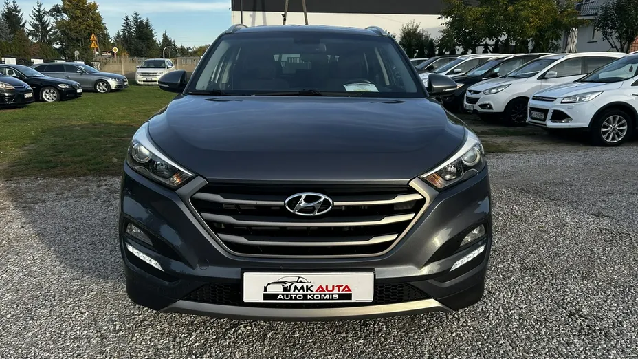 HYUNDAI Tucson -
