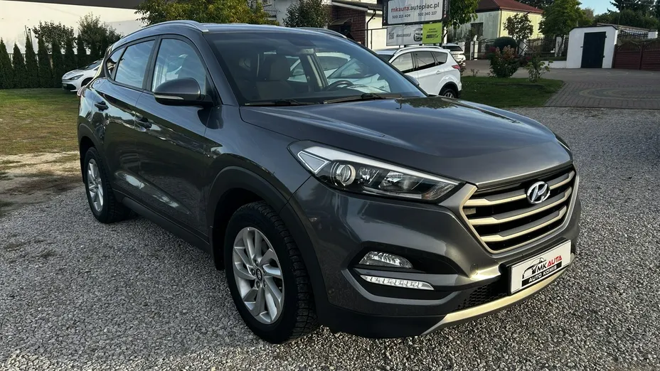 HYUNDAI Tucson -